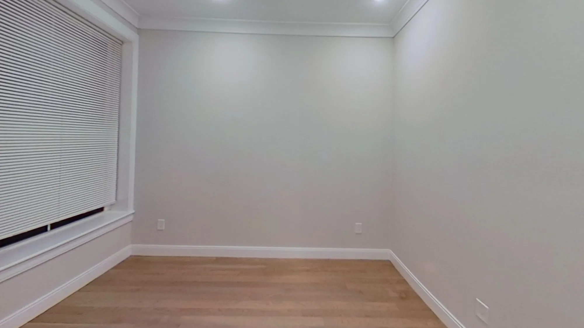 1.5 bed, 1 bath apartment for rent at 47 Englewood Ave Unit 4, Brighton — photo 4 of 10