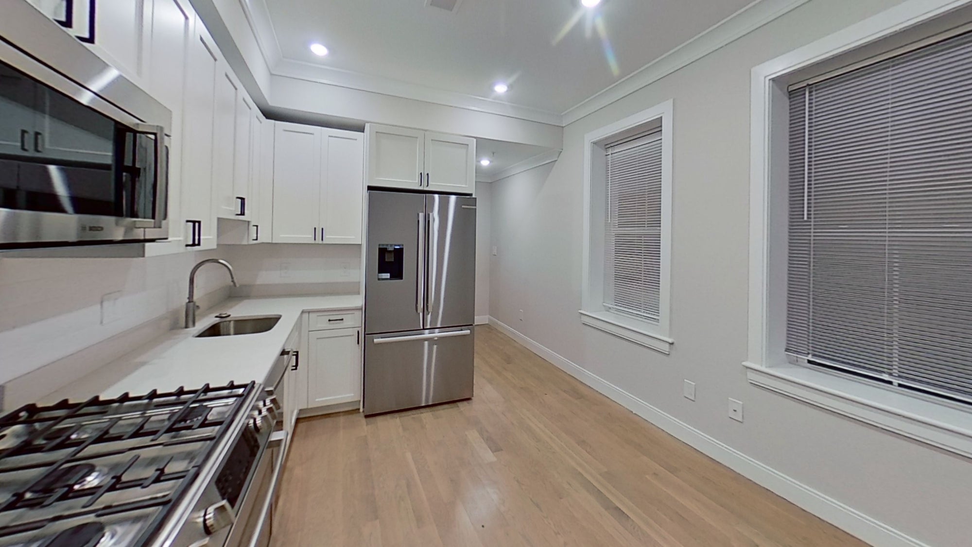 1.5 bed, 1 bath apartment for rent at 47 Englewood Ave Unit 6, Brighton — photo 2 of 5