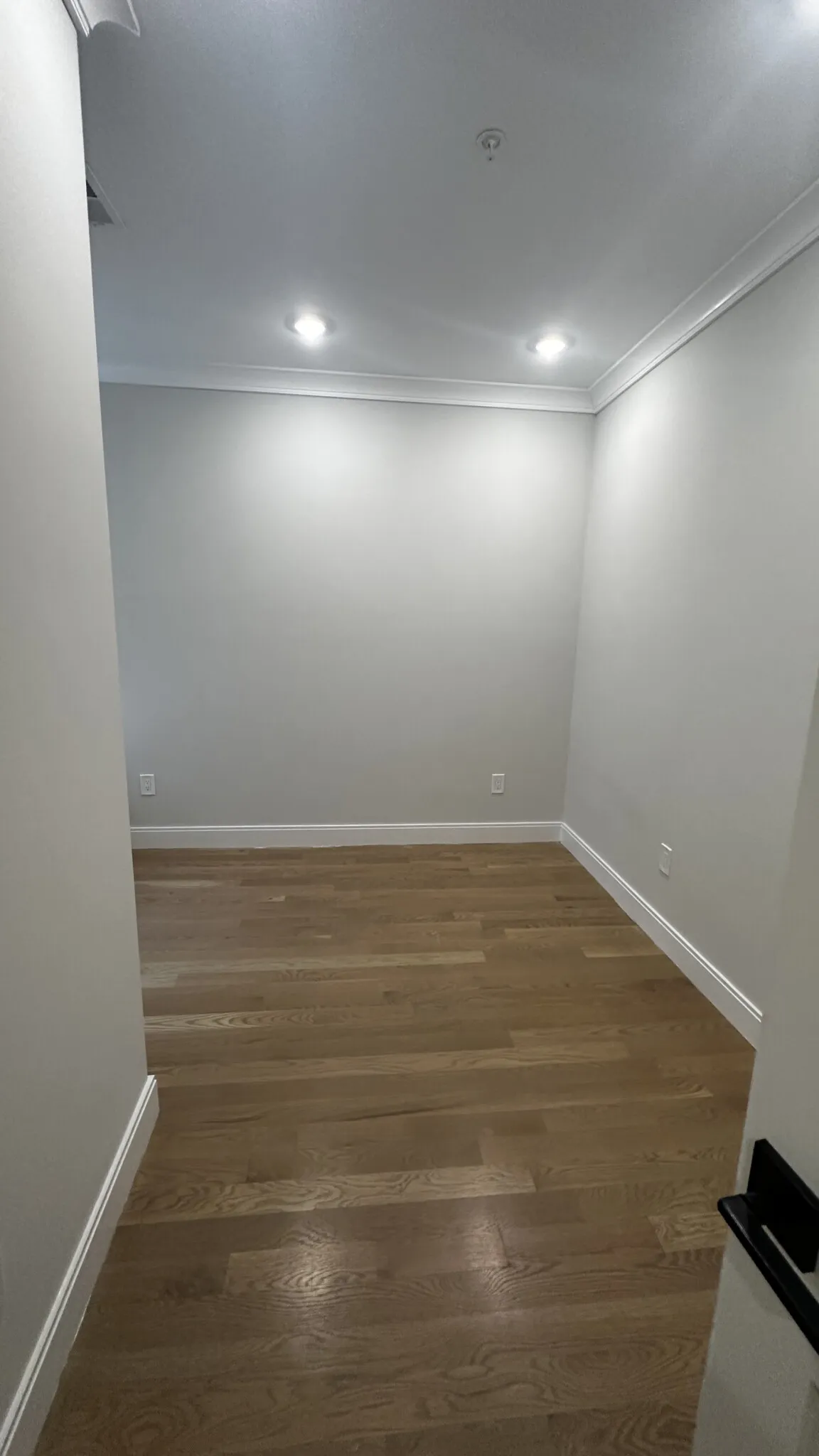 2 bed, 1 bath apartment for rent at 47 Englewood Ave Unit 7D, Brighton — photo 5 of 15