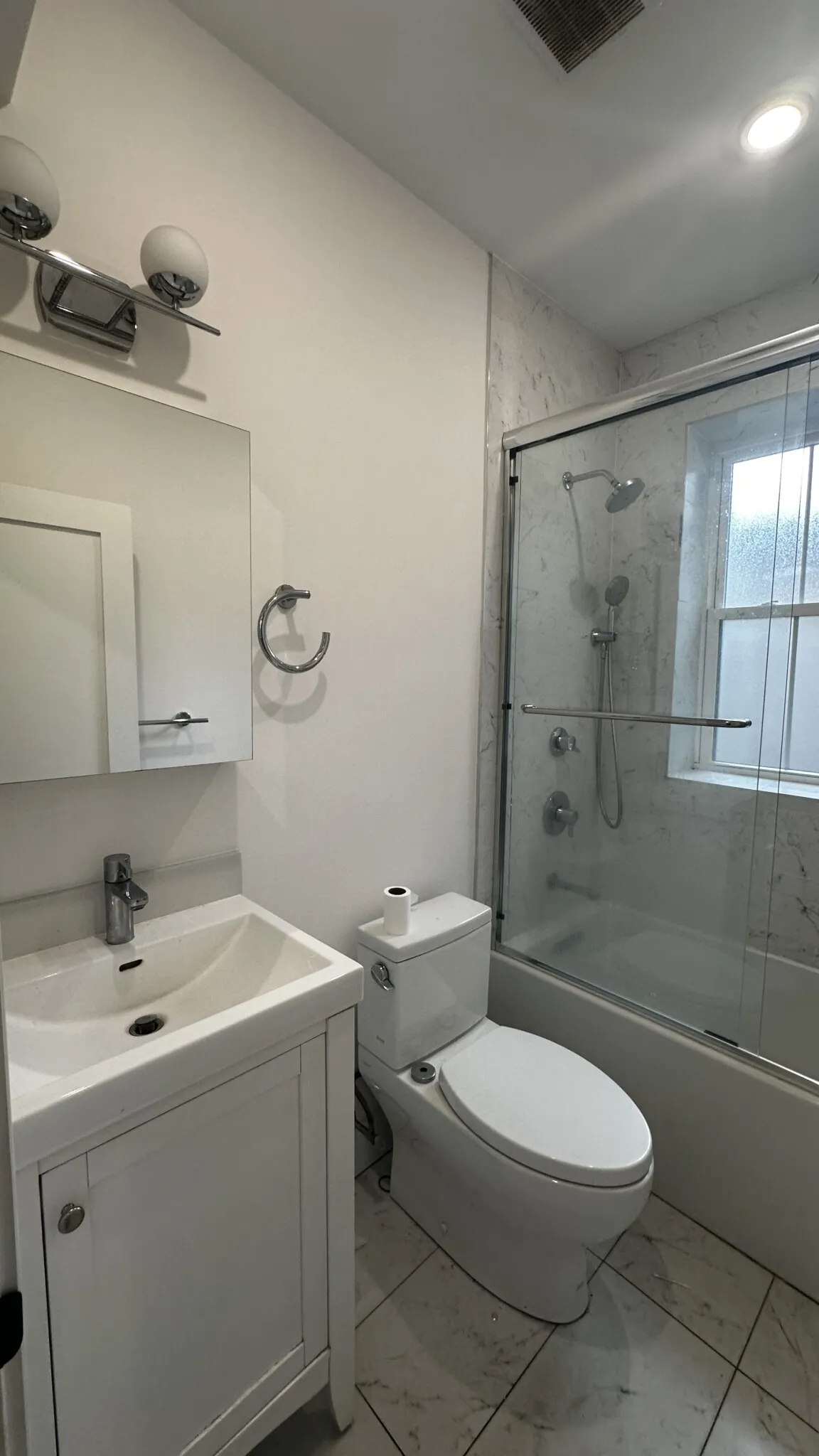 2 bed, 1 bath apartment for rent at 47 Englewood Ave Unit 7D, Brighton — photo 10 of 15