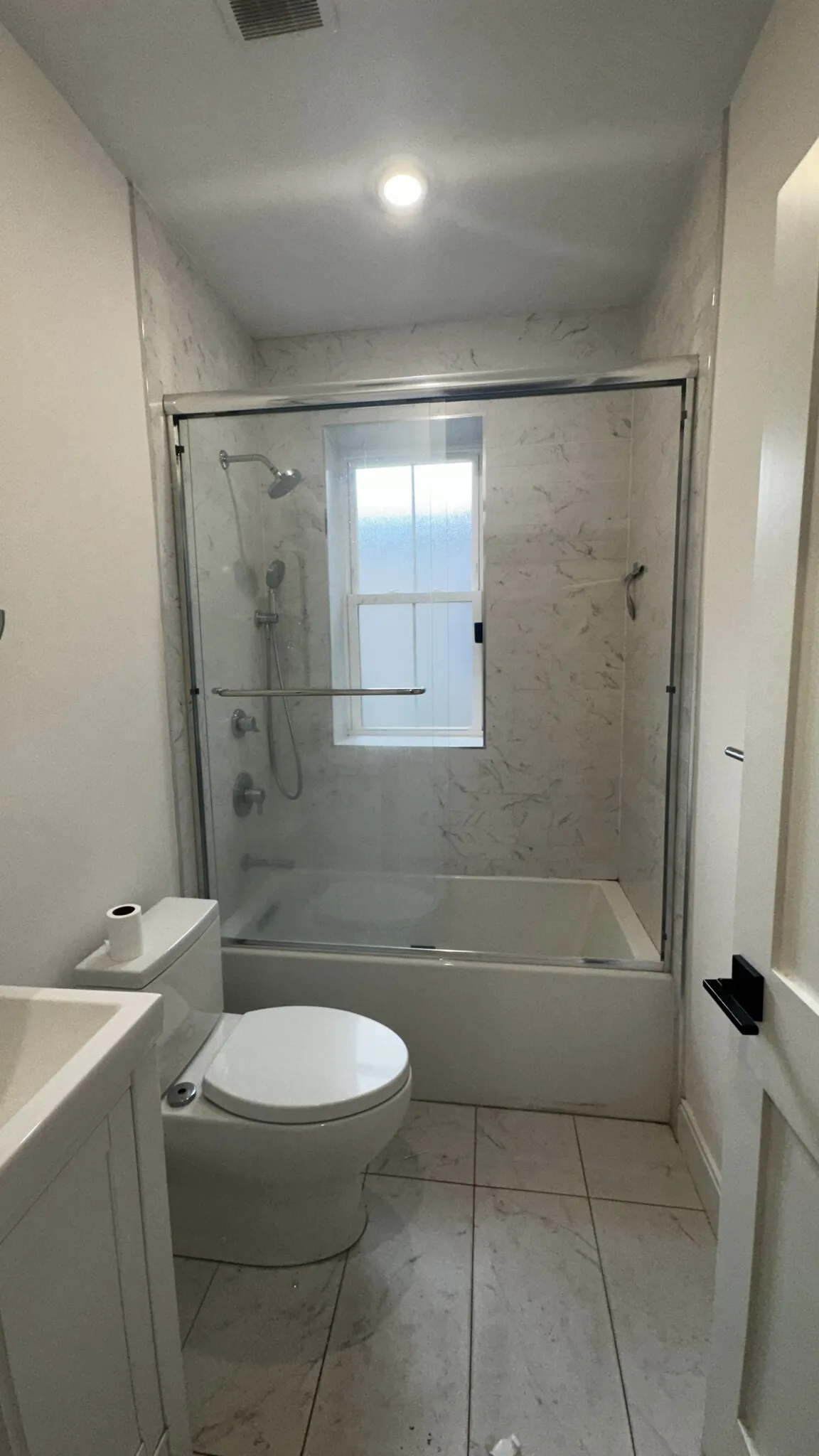 2 bed, 1 bath apartment for rent at 47 Englewood Ave Unit 7D, Brighton — photo 11 of 15