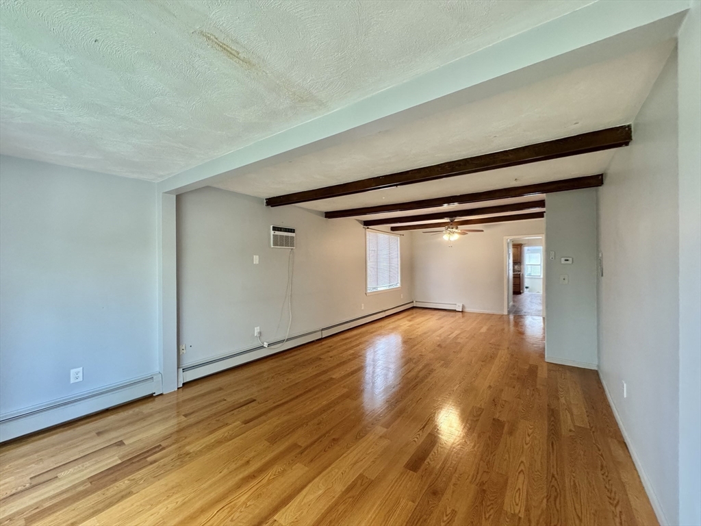 3 bed, 1 bath apartment for rent at 47 Estes St Unit 2, Everett — photo 5 of 20