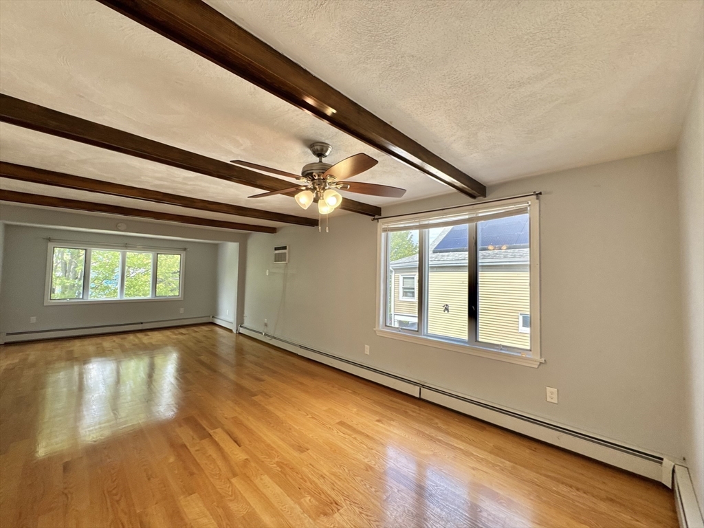3 bed, 1 bath apartment for rent at 47 Estes St Unit 2, Everett — photo 4 of 20