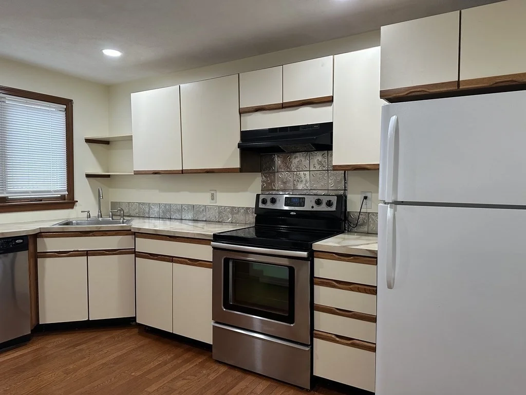 2 bed, 1 bath apartment for rent at 47 Euclid Ave Unit 1, Quincy — photo 3 of 6