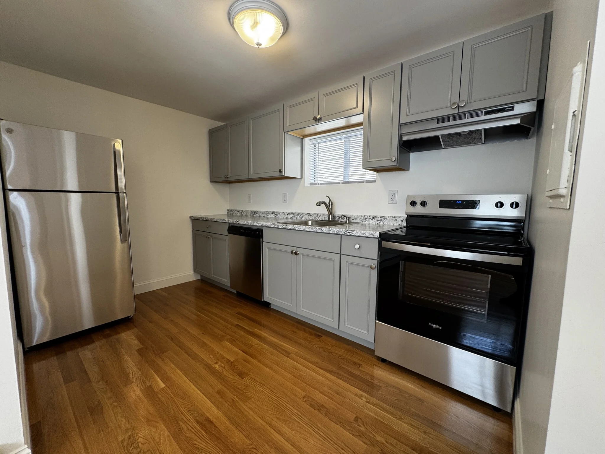 2 bed, 1 bath apartment for rent at 47 Everett St Unit 2, Everett — photo 1 of 14