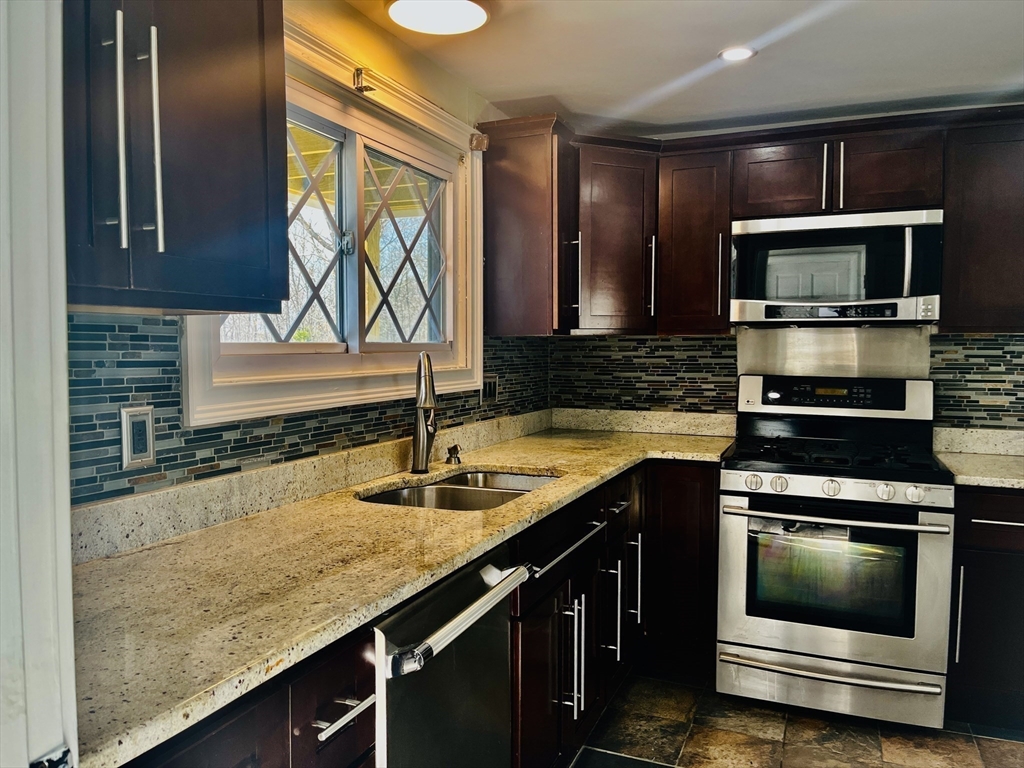 2 bed, 1 bath apartment for rent at 47 Fitch Ter Unit 0, Randolph