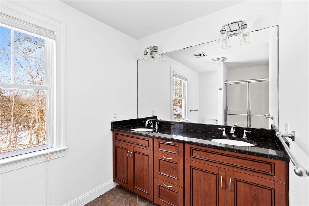 3 bed, 2 bath apartment for rent at 47 Fottler Rd Unit 1, Hingham — photo 13 of 24