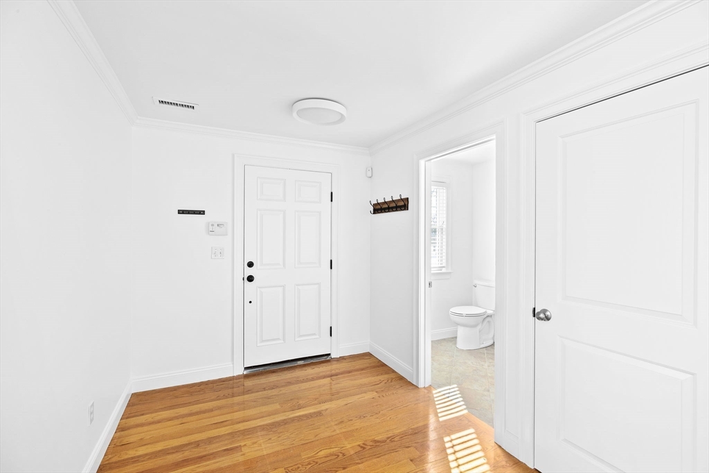 3 bed, 2 bath apartment for rent at 47 Fottler Rd Unit 1, Hingham — photo 9 of 24