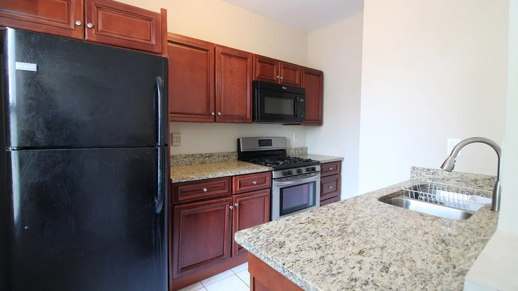 3 bed, 1 bath apartment for rent at 47 Franklin St Unit 2, East Somerville — photo 2 of 11
