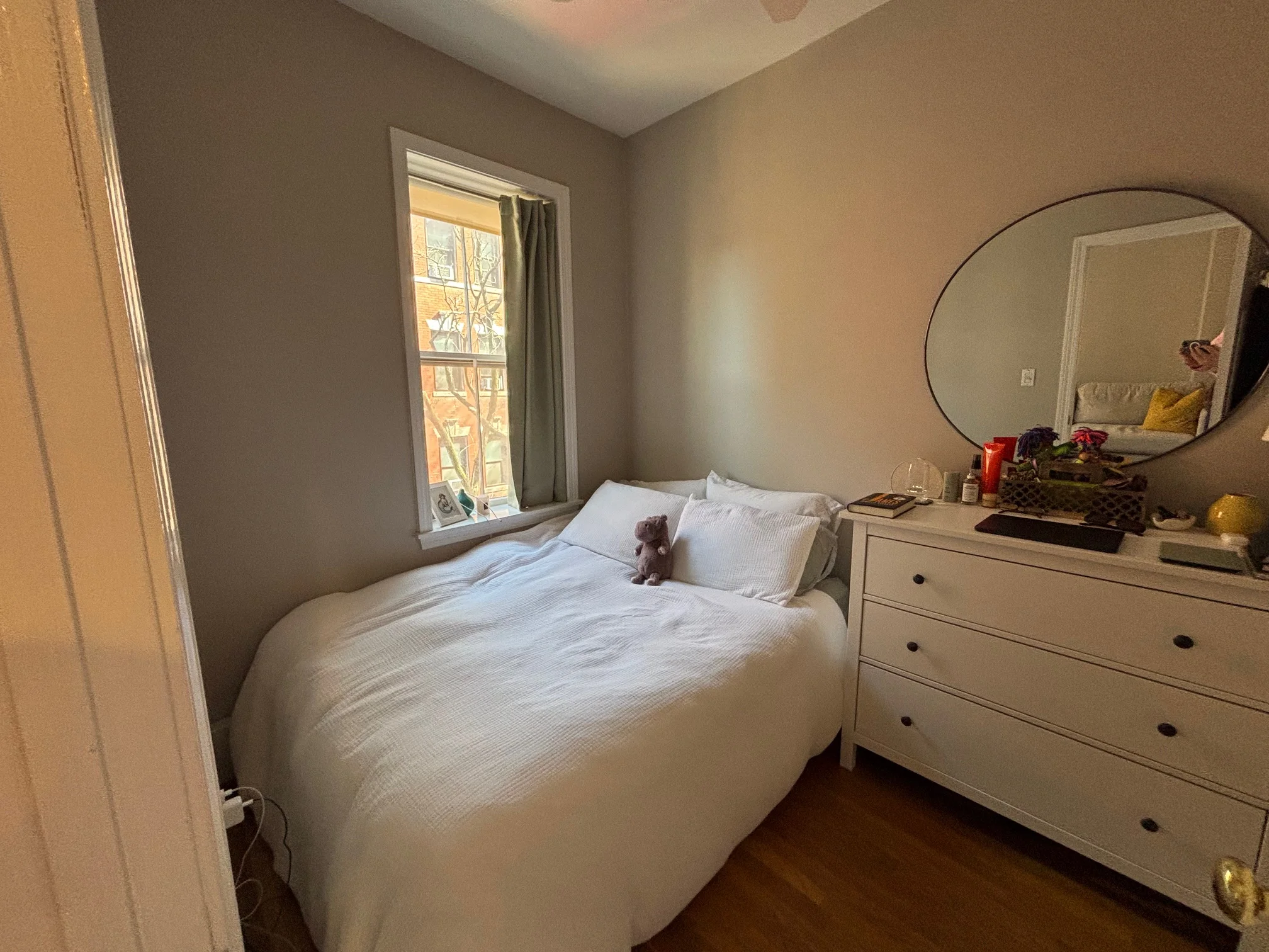2 bed, 1 bath apartment for rent at 47 Garden St Unit 5, Beacon Hill — photo 15 of 17