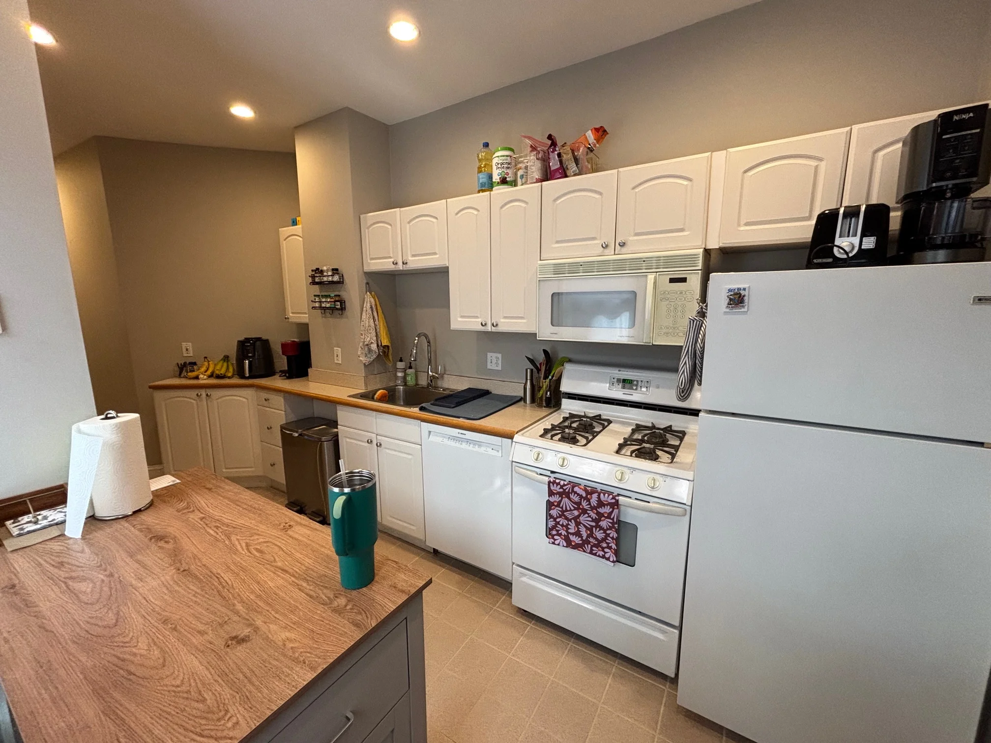 2 bed, 1 bath apartment for rent at 47 Garden St Unit 5, Beacon Hill — photo 4 of 17