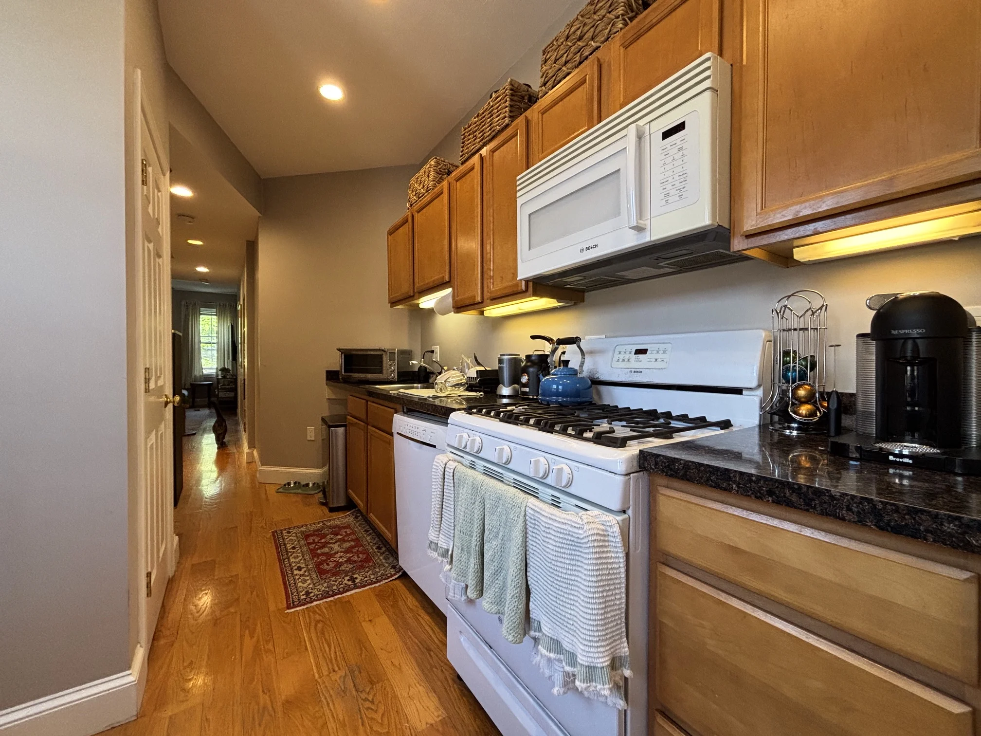 2 bed, 1 bath apartment for rent at 47 Garden St Unit 7, Beacon Hill — photo 12 of 15