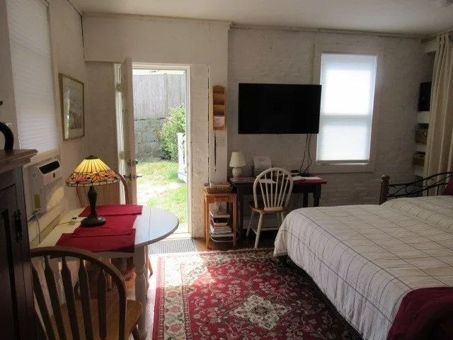 Studio bed, 1 bath apartment for rent at 47 Granite St Unit L, Rockport