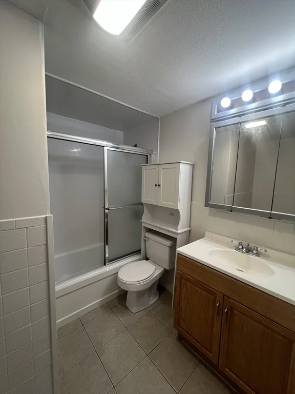 2 bed, 1 bath apartment for rent at 47 Guinan St Unit 47, The Highlands — photo 8 of 16