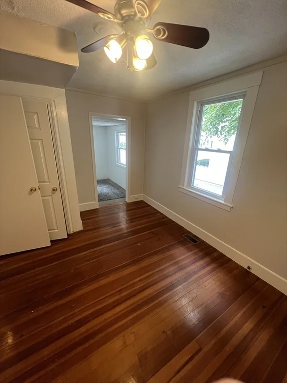 2 bed, 1 bath apartment for rent at 47 Guinan St Unit 47, The Highlands — photo 9 of 16