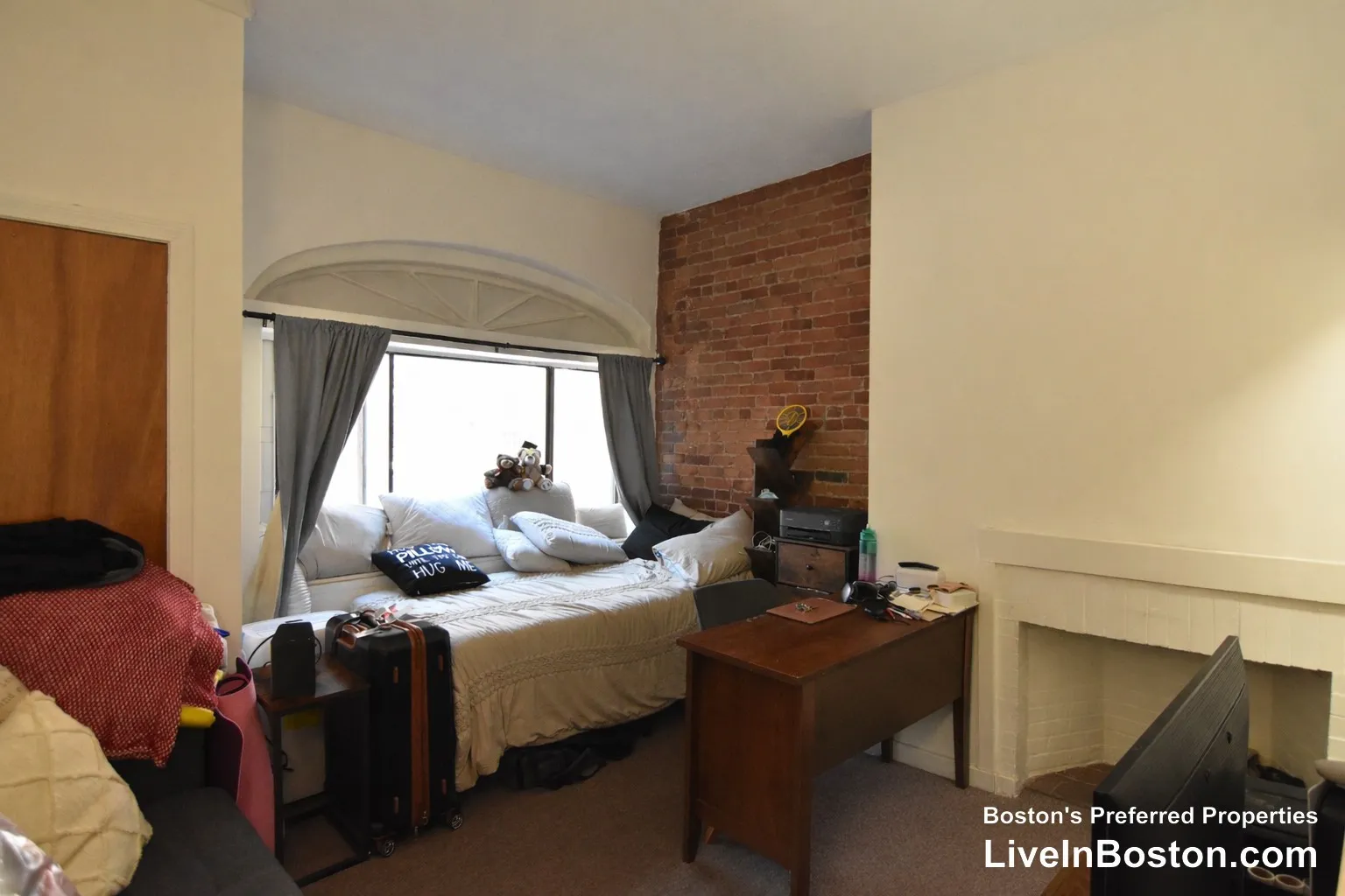 Studio bed, 1 bath apartment for rent at 47 Hemenway St Unit 4, Fenway