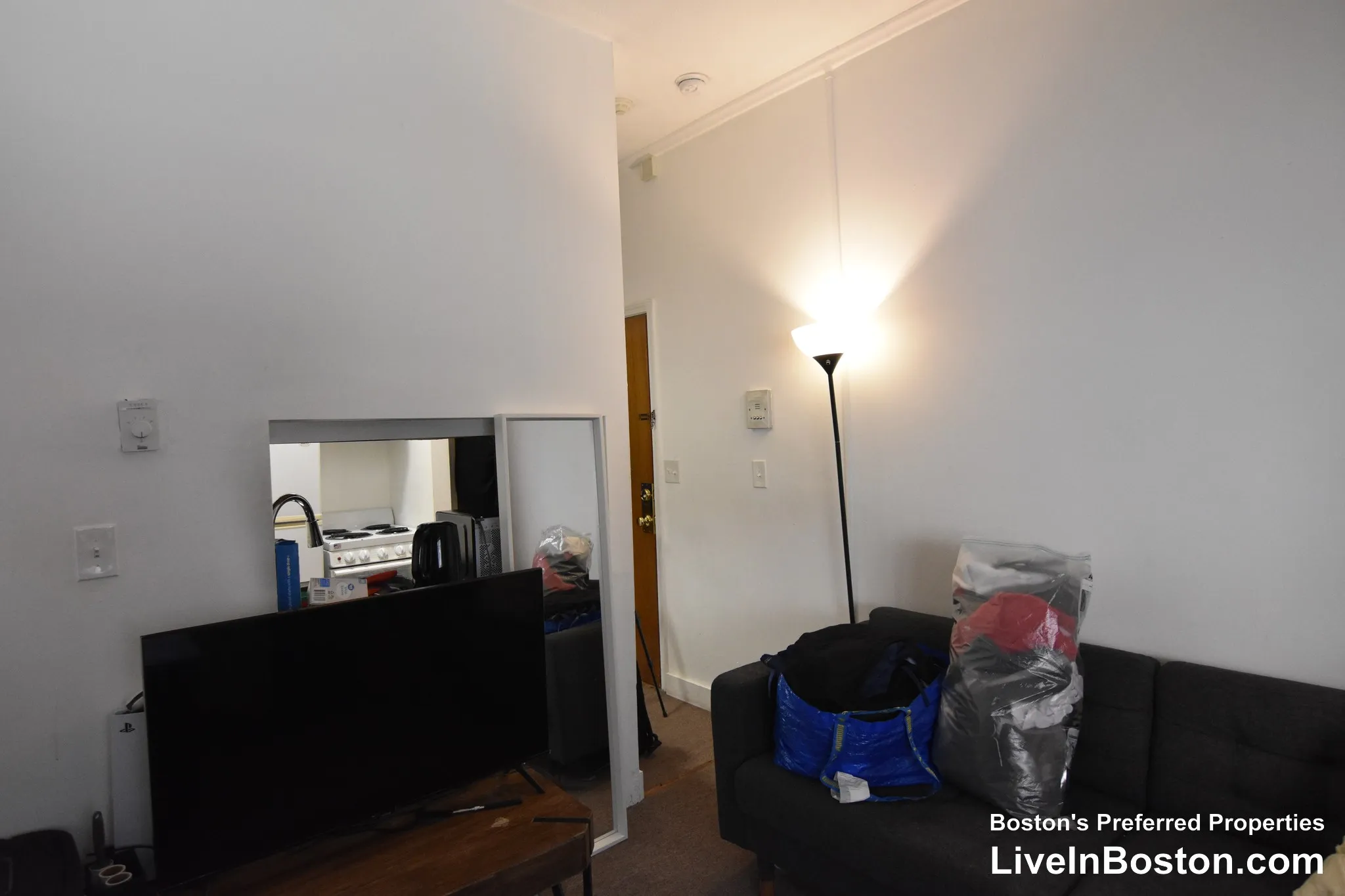 Studio bed, 1 bath apartment for rent at 47 Hemenway St Unit 4, Fenway — photo 5 of 8