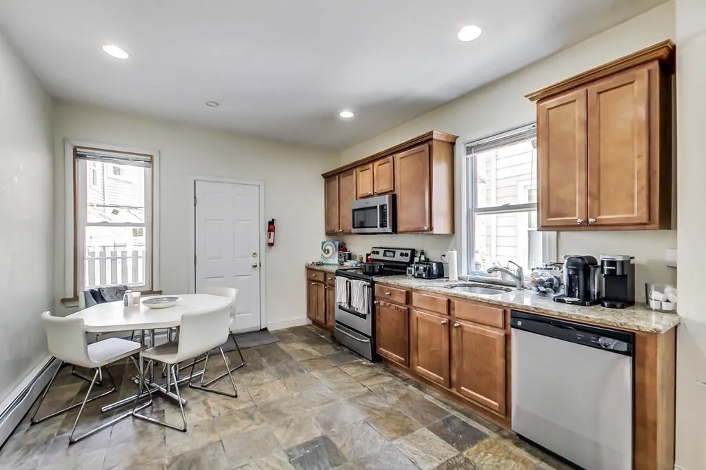 3 bed, 1 bath apartment for rent at 47 Hillside St Unit 1, Mission Hill — photo 22 of 36