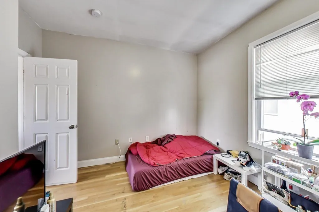 5 bed, 2 bath apartment for rent at 47 Hillside St Unit 2, Mission Hill — photo 18 of 32