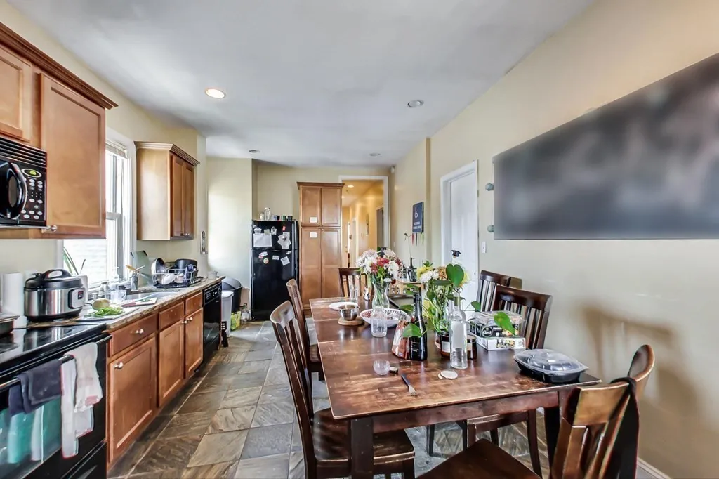 5 bed, 2 bath apartment for rent at 47 Hillside St Unit 2G, Mission Hill — photo 3 of 38