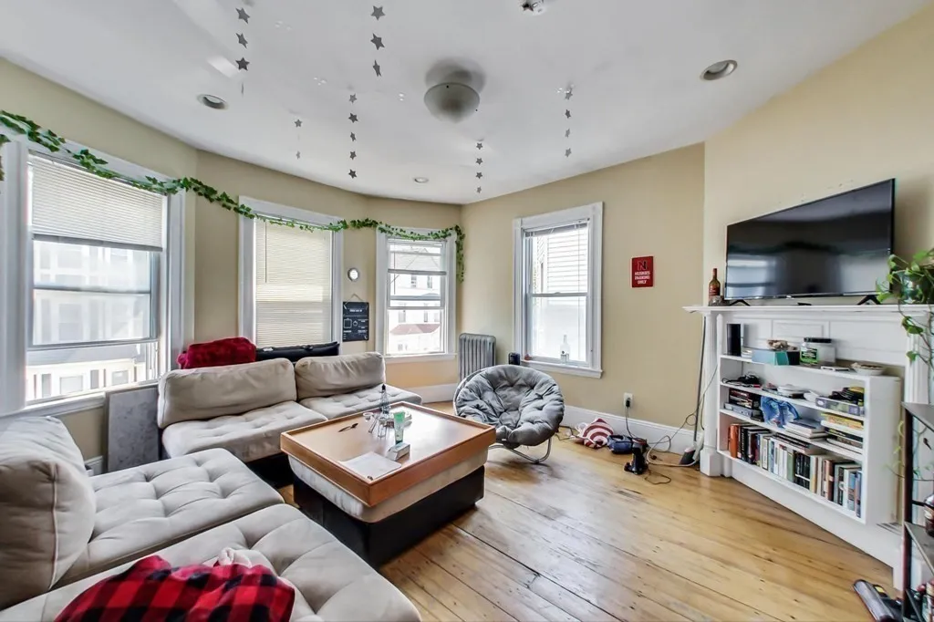 5 bed, 2 bath apartment for rent at 47 Hillside St Unit 2G, Mission Hill — photo 5 of 38