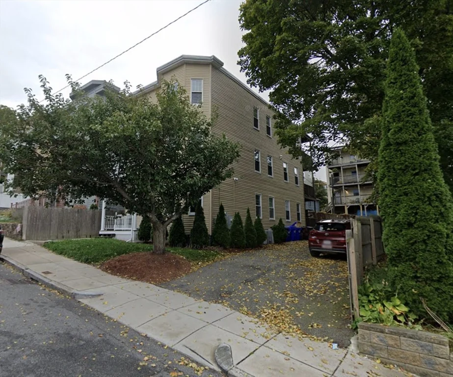 3 bed, 2 bath apartment for rent at 47 Iffley St Unit 2, Jamaica Plain — photo 15 of 15