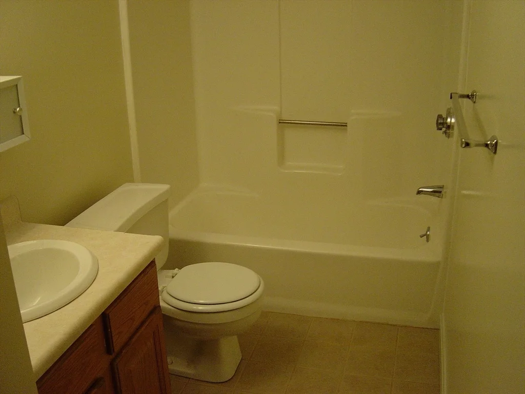 1 bed, 1 bath apartment for rent at 47 Juniper Rd Unit A-2, North Attleboro — photo 5 of 5