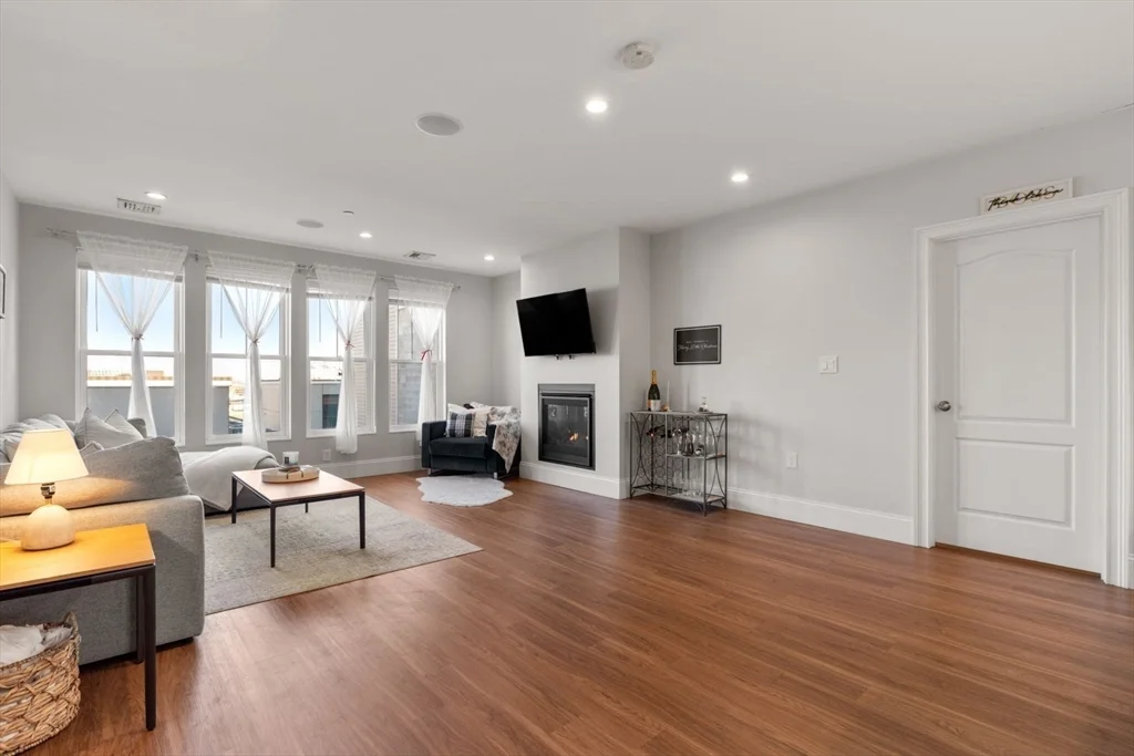 2 bed, 2 bath apartment for rent at 47 L Unit 27, South Boston — photo 12 of 29