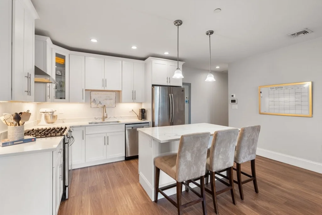 2 bed, 2 bath apartment for rent at 47 L Unit 27, South Boston — photo 5 of 29