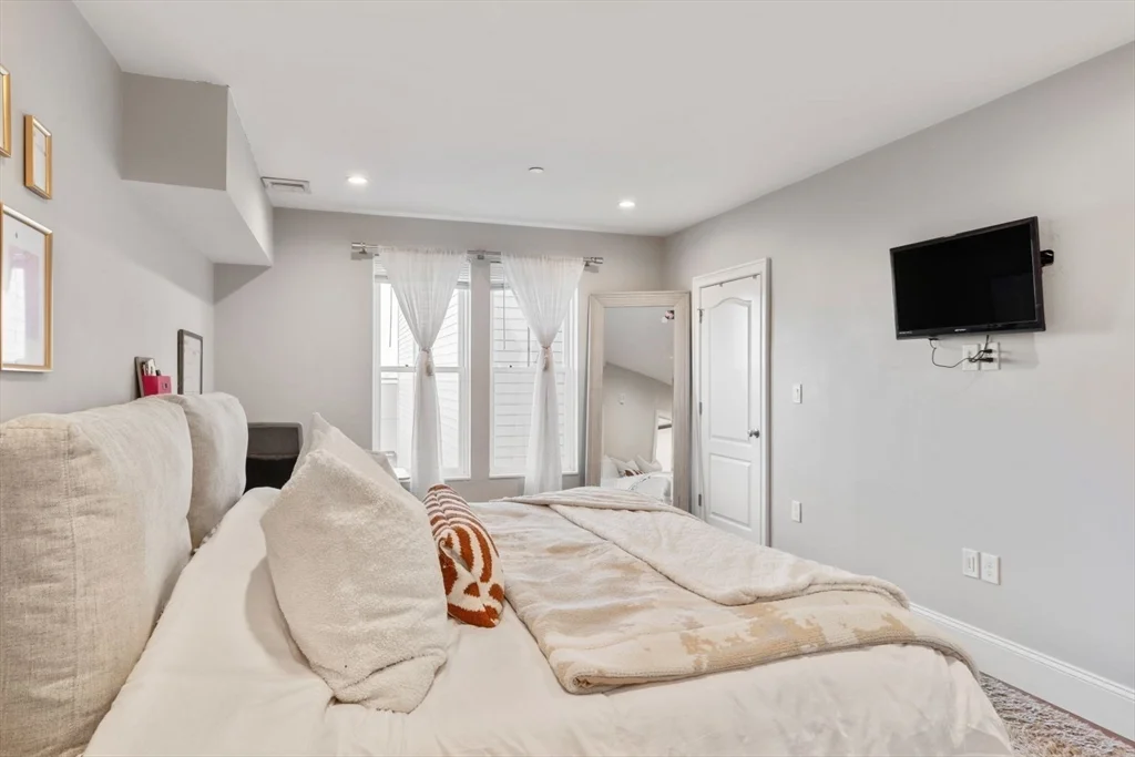 2 bed, 2 bath apartment for rent at 47 L Unit 27, South Boston — photo 15 of 29
