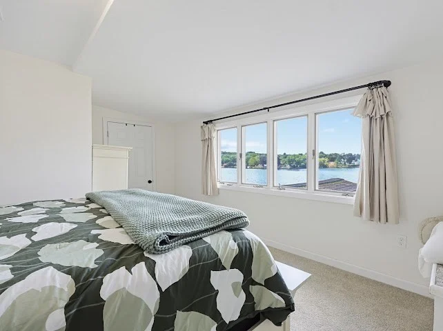 3 bed, 2 bath apartment for rent at 47 Lakeshore Dr, Bellingham — photo 24 of 42