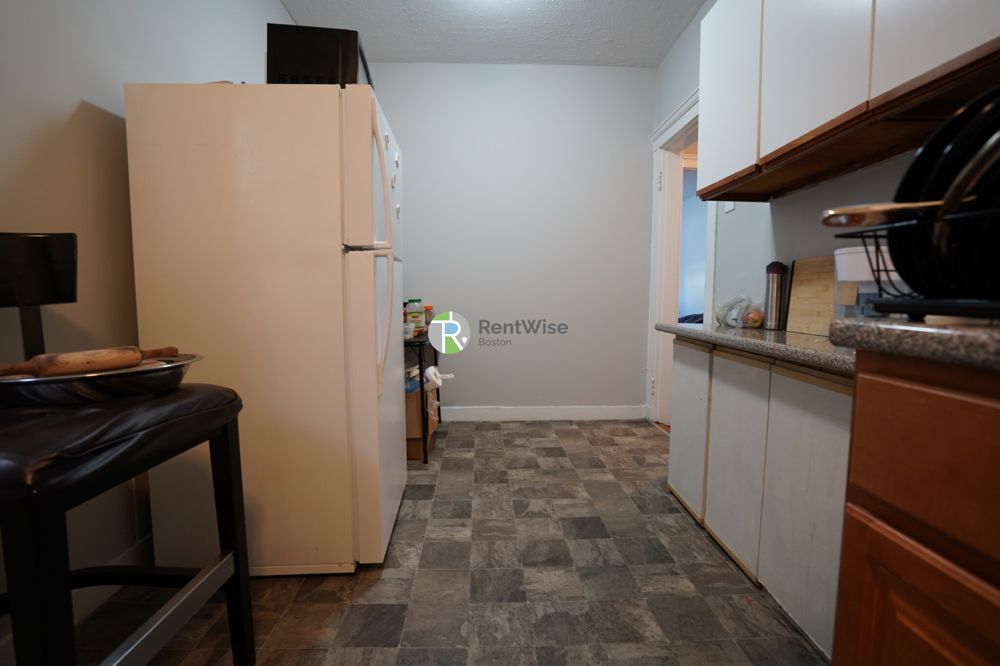 1 bed, 1 bath apartment for rent at 47 Linden St Unit 4, Allston — photo 8 of 14