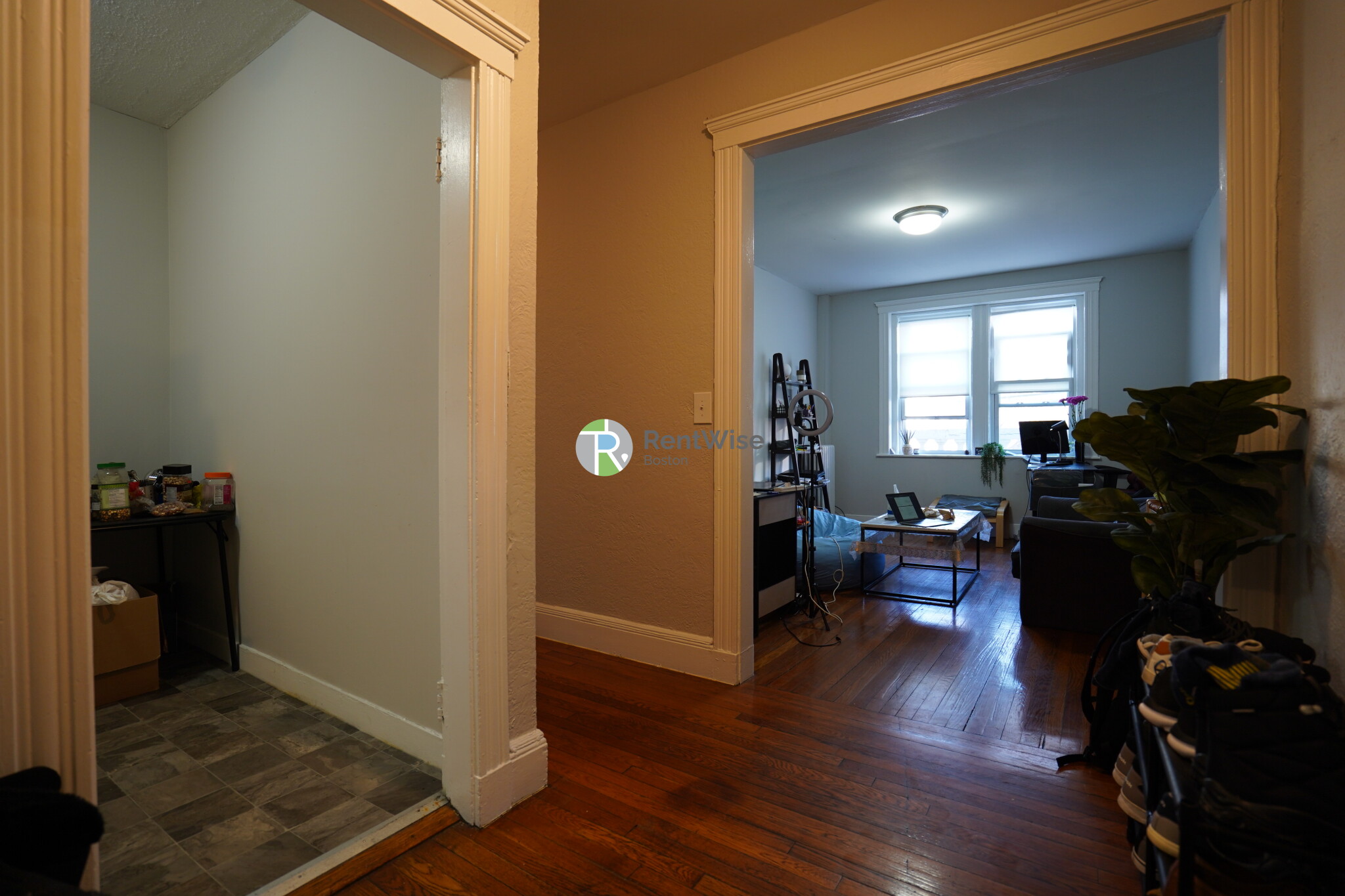 1 bed, 1 bath apartment for rent at 47 Linden St Unit 4, Allston — photo 4 of 14