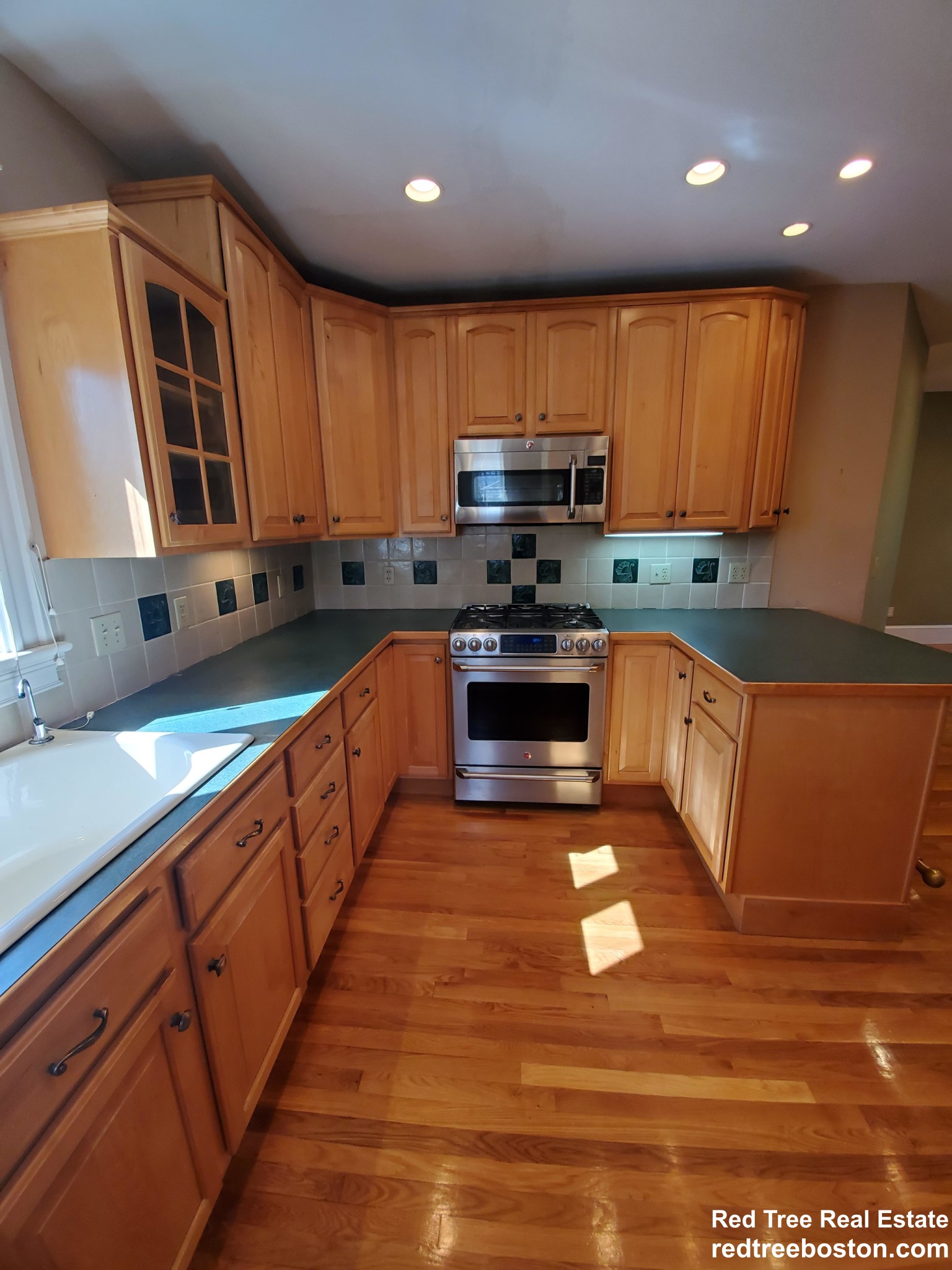 2 bed, 1 bath apartment for rent at 47 Logan Ave Unit 1, Medford — photo 2 of 16