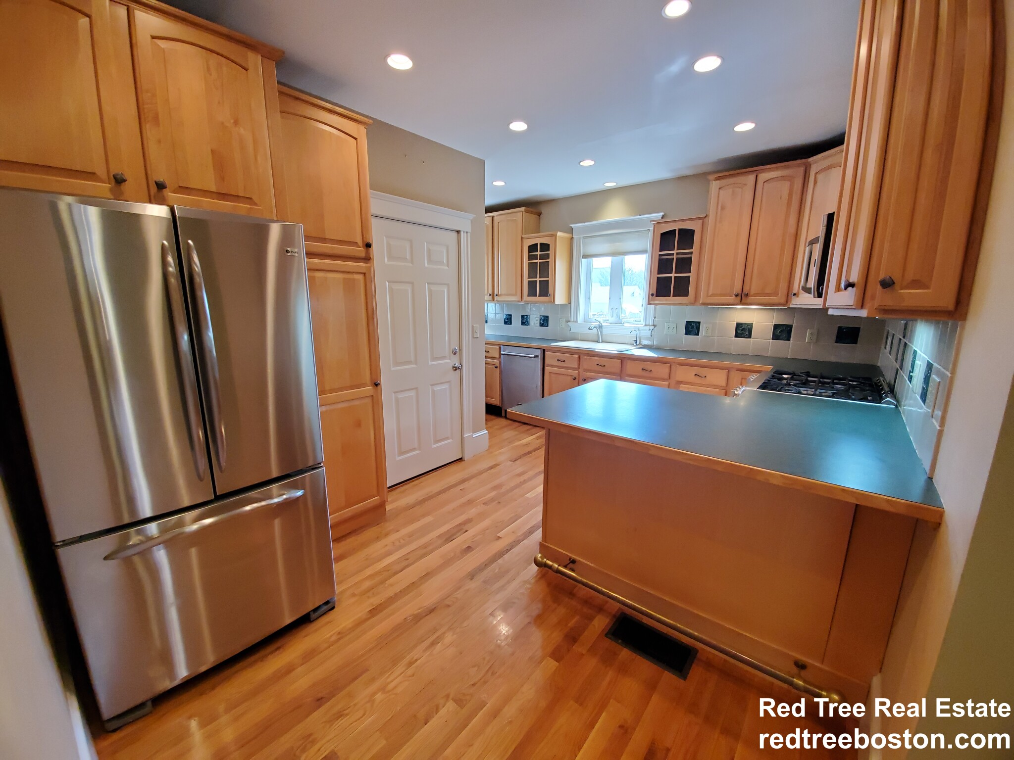2 bed, 1 bath apartment for rent at 47 Logan Ave Unit 1, Medford