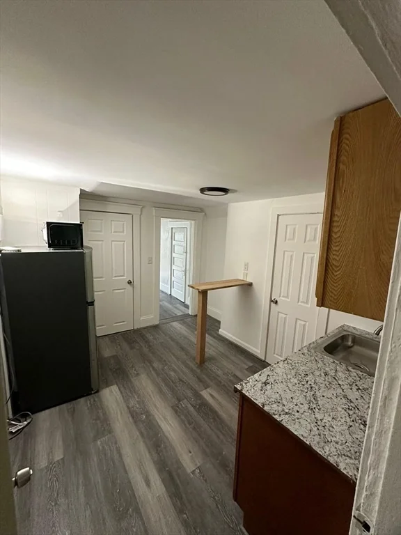 2 bed, 1 bath apartment for rent at 47 Longwood Ave Unit 3, Fitchburg — photo 5 of 9