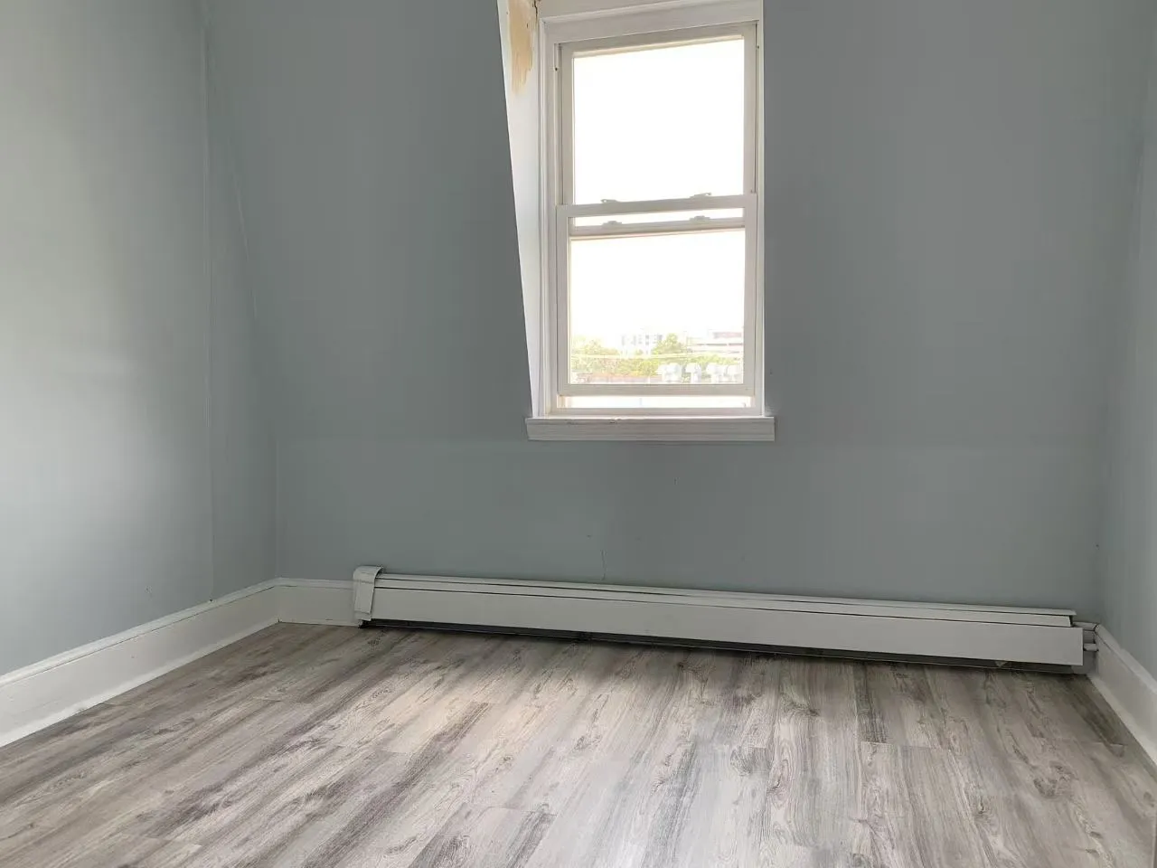 4 bed, 2 bath apartment for rent at 47 Madison St Unit 47, Malden — photo 4 of 4