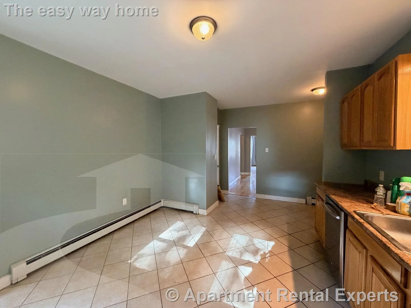 1 bed, 1 bath apartment for rent at 47 Main St Unit 1, Autumn Hill — photo 3 of 13