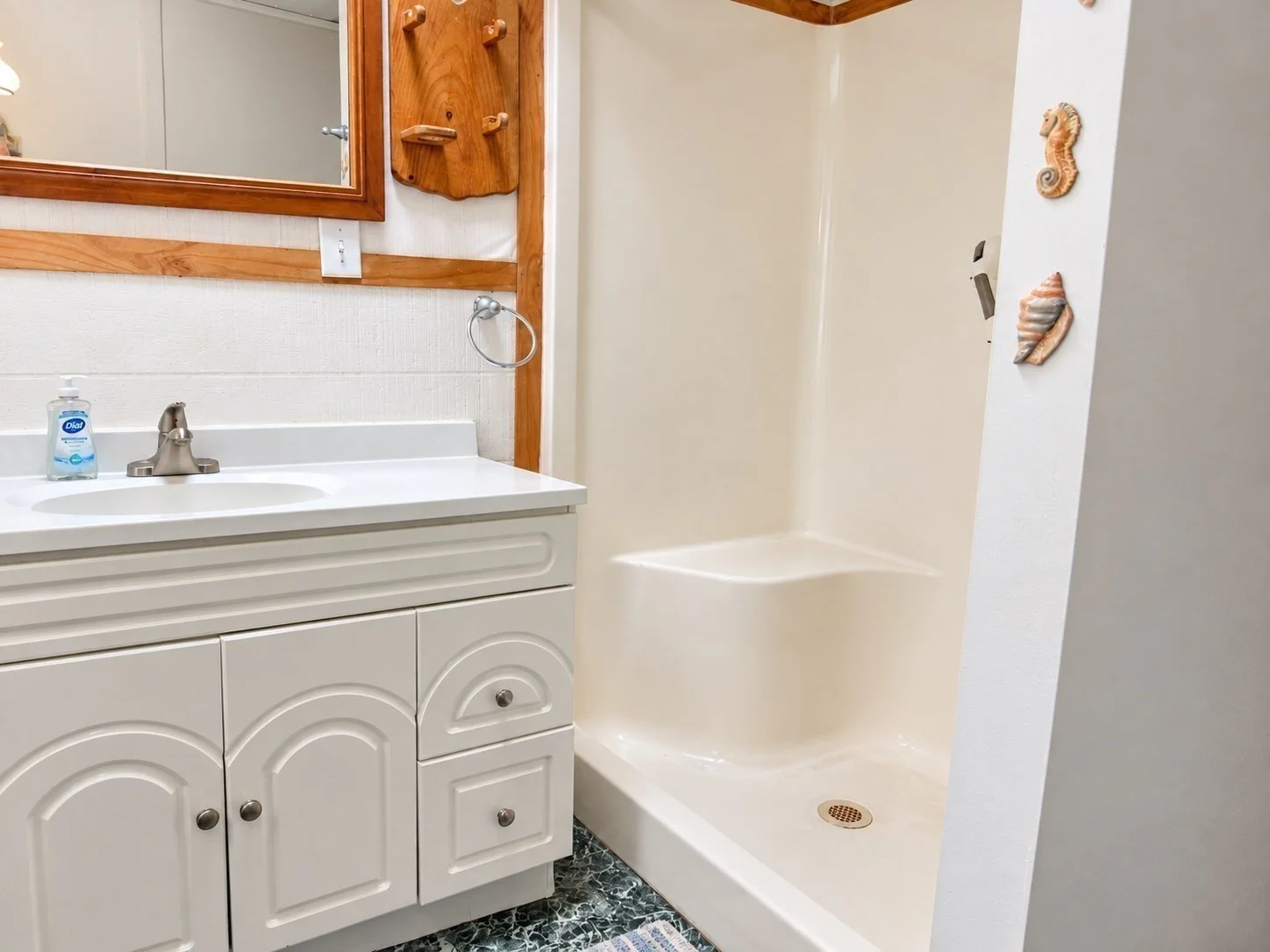 2 bed, 1 bath apartment for rent at 47 Marine Ave, West Wareham — photo 13 of 16