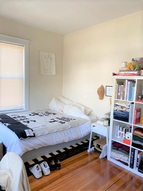 5 bed, 2 bath apartment for rent at 47 Mason St Unit 2, Tufts — photo 6 of 15