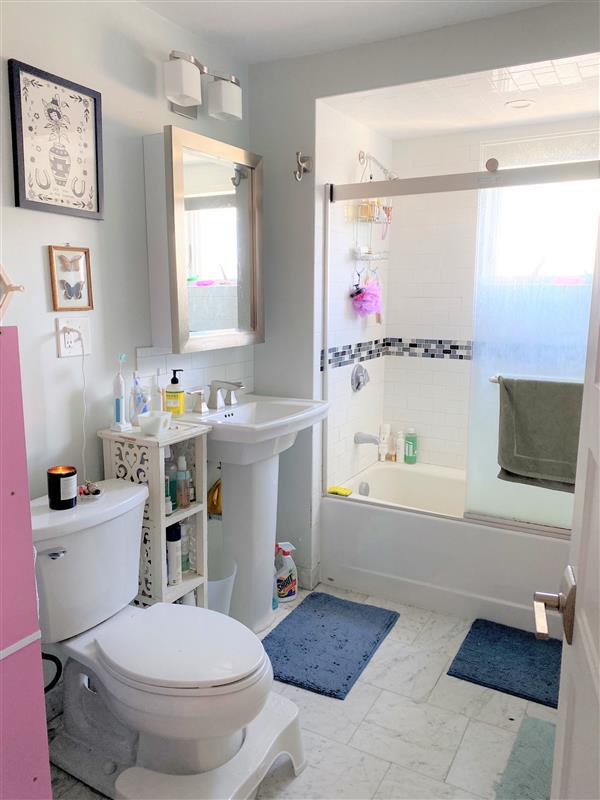 5 bed, 2 bath apartment for rent at 47 Mason St Unit 2, Tufts — photo 11 of 15
