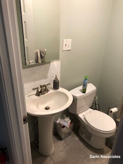 5 bed, 2 bath apartment for rent at 47 Mason St Unit 2a, Tufts — photo 20 of 26
