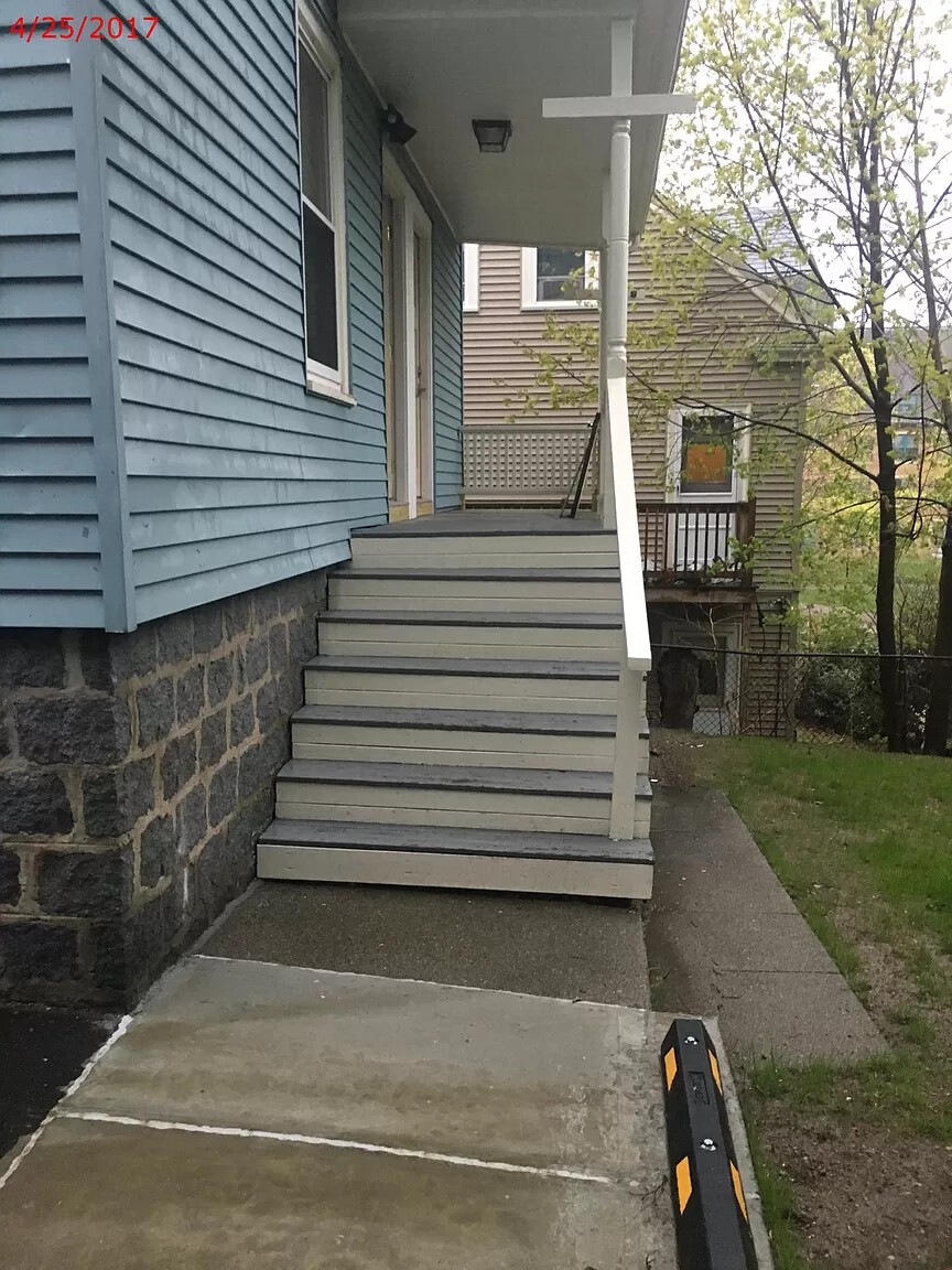 5 bed, 2 bath apartment for rent at 47 Mason St Unit 2a, Tufts — photo 14 of 26