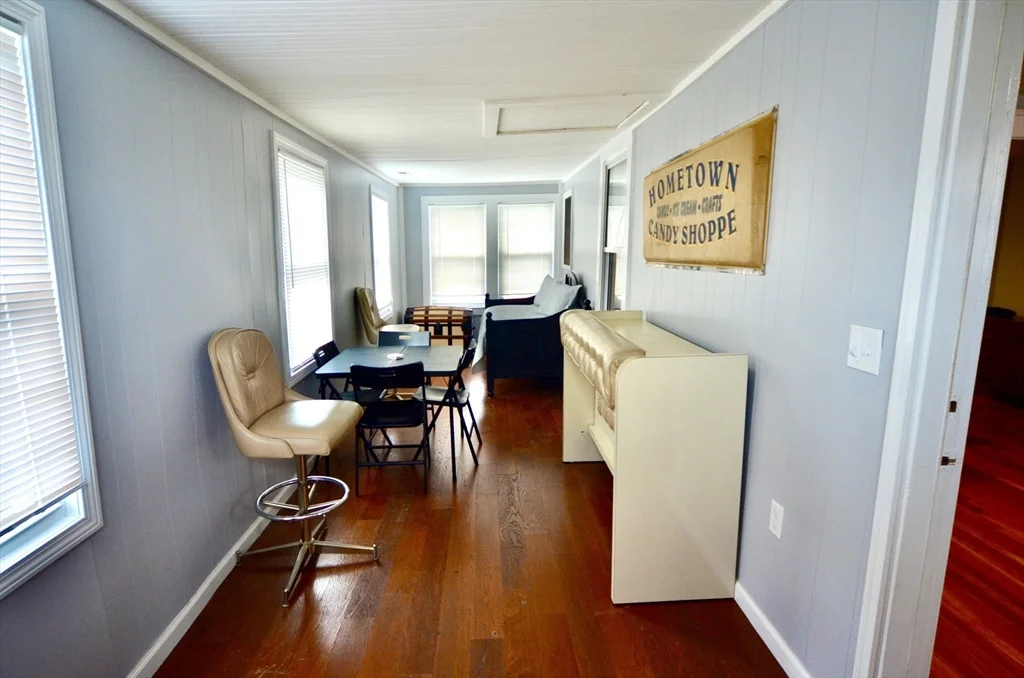 3 bed, 1 bath apartment for rent at 47 Massasoit Unit A, Hull — photo 19 of 26