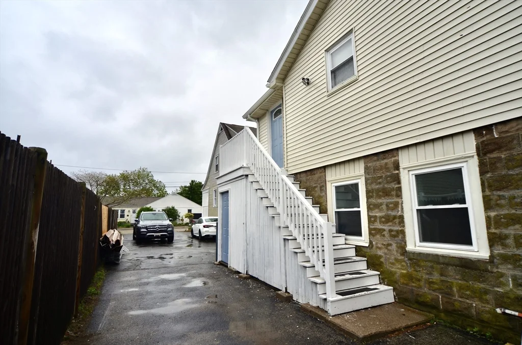 3 bed, 1 bath apartment for rent at 47 Massasoit Unit A, Hull — photo 23 of 26