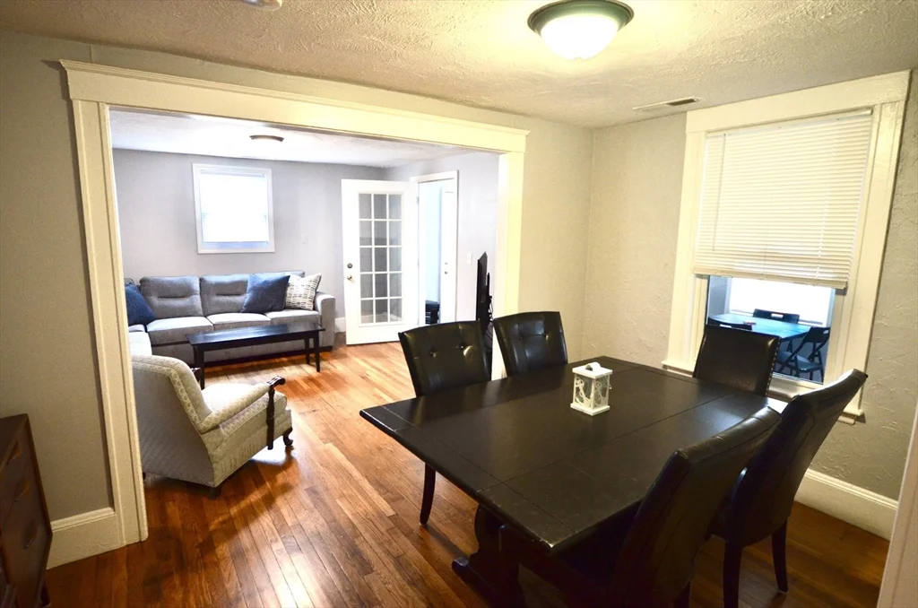 3 bed, 1 bath apartment for rent at 47 Massasoit Unit A, Hull — photo 10 of 26