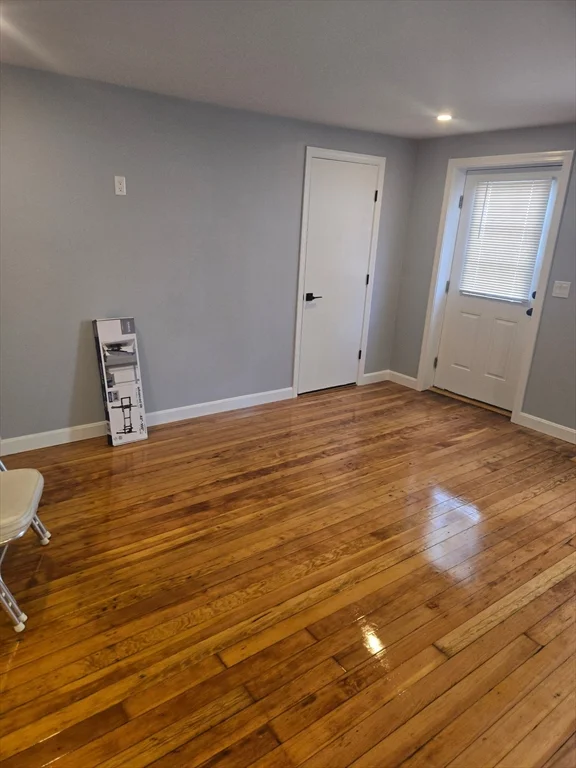 1 bed, 1 bath apartment for rent at 47 Massasoit Unit B, Hull — photo 1 of 12