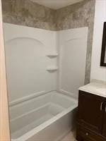 4 bed, 1 bath apartment for rent at 47 Maverick Unit 3R, Chelsea — photo 2 of 7