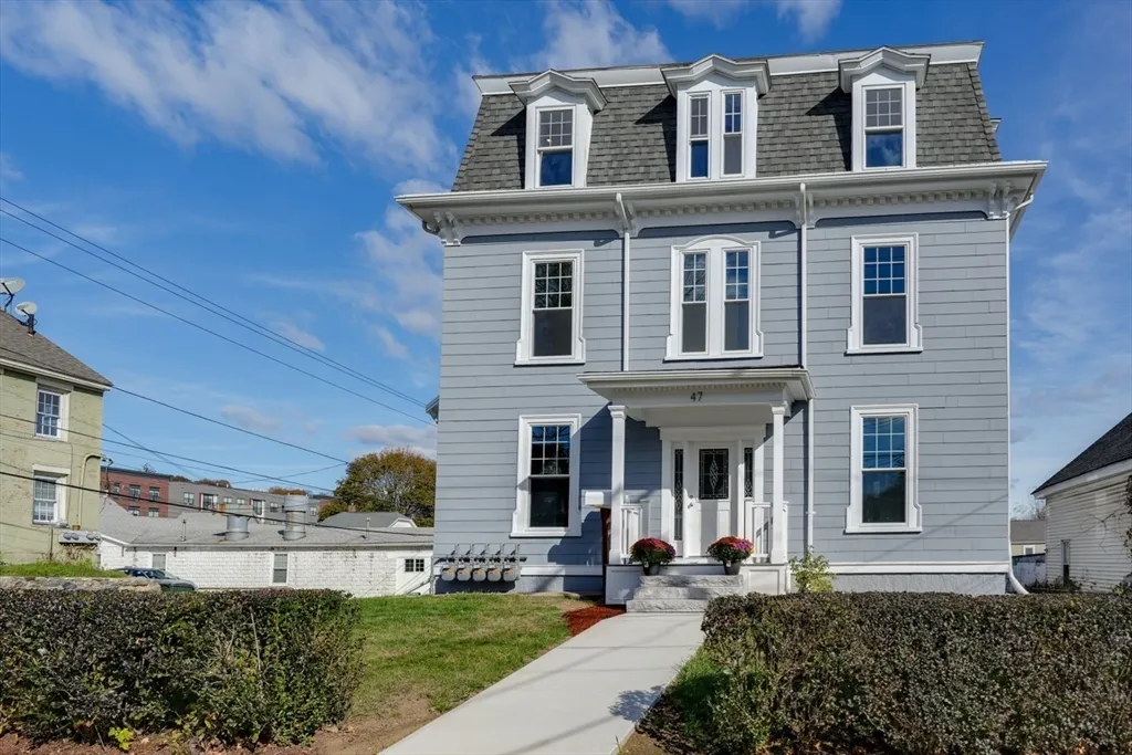 2 bed, 1 bath apartment for rent at 47 Mechanic St Unit 1, Marlborough — photo 1 of 26