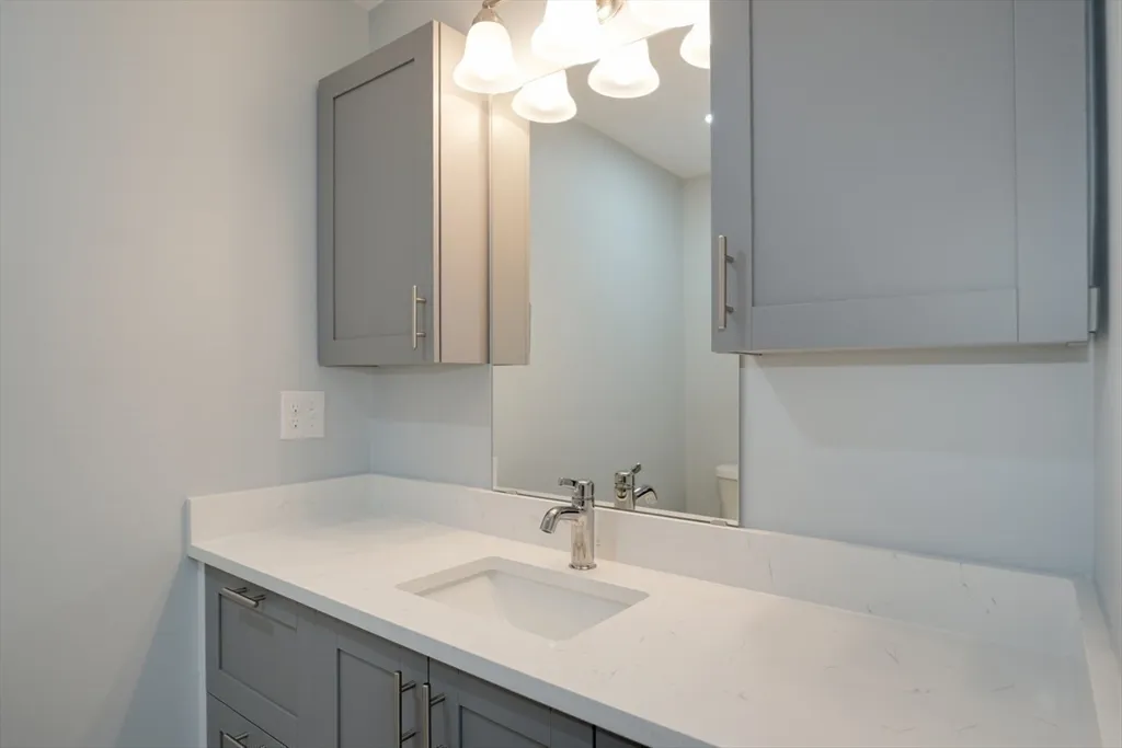 2 bed, 1 bath apartment for rent at 47 Mechanic St Unit 1, Marlborough — photo 13 of 26